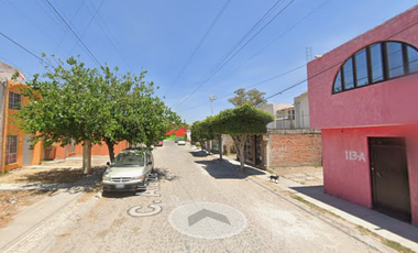 OPORTUNIDAD CASA DE DOS PLANTAS EN GEOVILLAS LOS SAUCES. REMATE BANCARIO ¡APROVECHE!