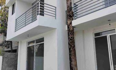 Casa en condominio con alberca