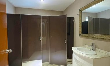 Casa en esquina frente a los Viveros de Coyoacán – lista para habitar