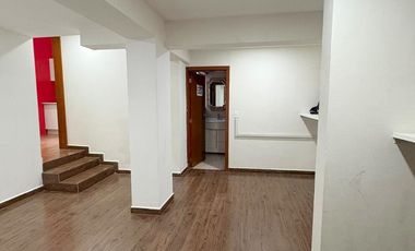 Casa en esquina frente a los Viveros de Coyoacán – lista para habitar