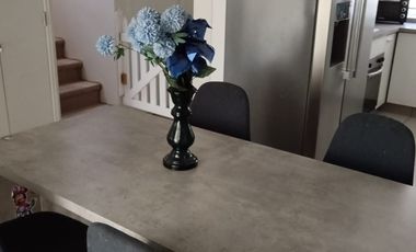 Venta de Hermosa Casa en Condominio cerrado. Lampa Larapinta.