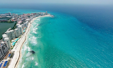 El privilegio de pagar menos y ganar más!! Venta de hermosa casa en remate bancario, P.º Tulum, 77535 Cancún, Q.R.