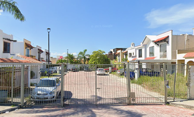 El privilegio de pagar menos y ganar más!! Venta de hermosa casa en remate bancario, P.º Tulum, 77535 Cancún, Q.R.