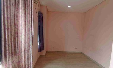 Disewakan Rumah di Golf Lake uk 8x20 harga 125 juta nego