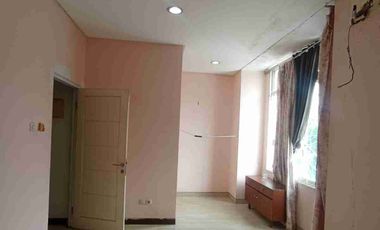 Disewakan Rumah di Golf Lake uk 8x20 harga 125 juta nego