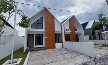 Disewakan rumah baru banget di dalam perumahan