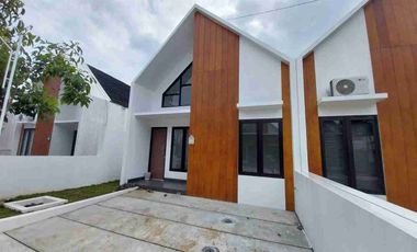 Disewakan rumah baru banget di dalam perumahan