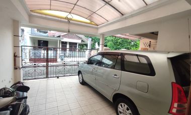 Dijual rumah bagus  2 lantai di Cipinang Indah, Jakarta Timur. Dalam komplek eksklusif.