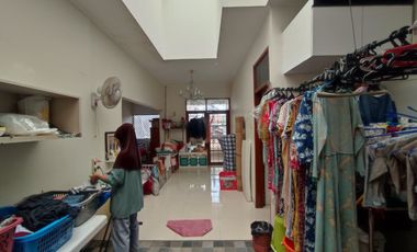 Dijual rumah bagus  2 lantai di Cipinang Indah, Jakarta Timur. Dalam komplek eksklusif.