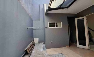 Disewakan Rumah di Golf Lake uk.8x15 harga 85 juta