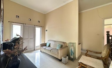 Rumah Mewah Luas Siap Huni di Kawasan Kota Baru Parahyangan