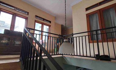 Dijual Rumah 2 Lantai Century 2 Bekasi Barat