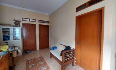 Dijual Rumah 2 Lantai Century 2 Bekasi Barat