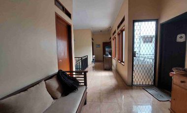 Dijual Rumah 2 Lantai Century 2 Bekasi Barat