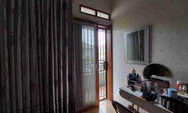 Dijual Rumah 2 Lantai Century 2 Bekasi Barat