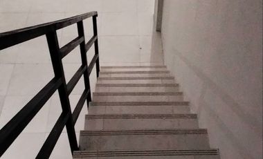 Ruko gandeng komersil strategis untuk usaha di Kahfi 2 Jagakarsa Jakarta Selatan