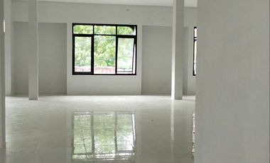 Ruko gandeng komersil strategis untuk usaha di Kahfi 2 Jagakarsa Jakarta Selatan