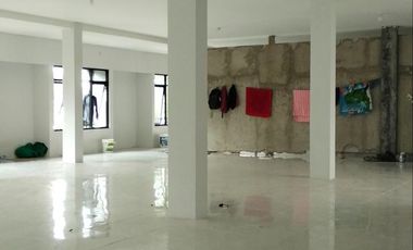 Ruko gandeng komersil strategis untuk usaha di Kahfi 2 Jagakarsa Jakarta Selatan