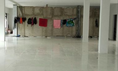 Ruko gandeng komersil strategis untuk usaha di Kahfi 2 Jagakarsa Jakarta Selatan