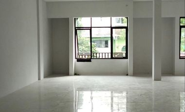 Ruko gandeng komersil strategis untuk usaha di Kahfi 2 Jagakarsa Jakarta Selatan