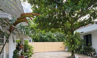 Rumah Kolonial di Tengah Kota Jogya