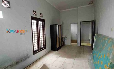 Dijual Rumah Siap Huni Lokasi Strategis di area Baturan Fajar Indah