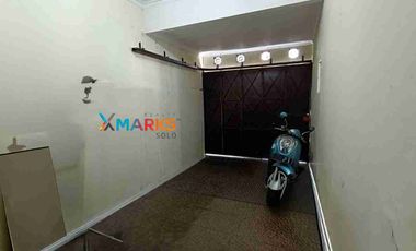 Dijual Rumah Siap Huni Lokasi Strategis di area Baturan Fajar Indah