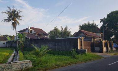 rumah murah luas di barat pasar gentan, jalan kaliurang km 10