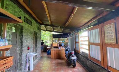 Dijual Tempat Usaha Jogja Rumah Log Kayu Unik Luas di Sidomoyo Godean Sleman Yogyakarta