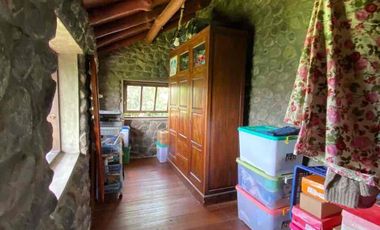 Dijual Tempat Usaha Jogja Rumah Log Kayu Unik Luas di Sidomoyo Godean Sleman Yogyakarta