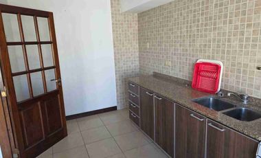 Duplex 3 ambientes en 1er piso, dos baños, dos dormitorios