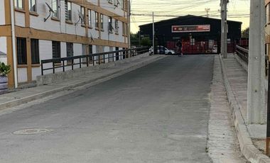 DEPARTAMENTO PRIMER PISO TOTALMENTE RENOVADO  3d 1b