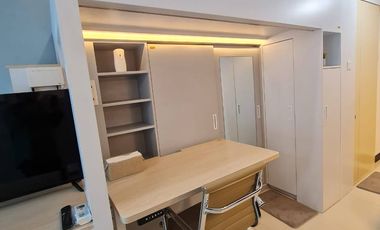 DIJUAL APARTEMEN EASTCOAST MANSION PAKUWON CITY MALL TOWER AMOR LANTAI 15 - FURNISHED