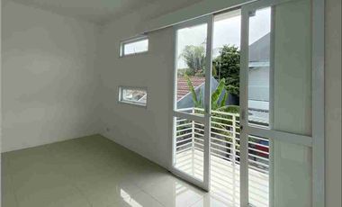 Rumah Murah 2 lantai di Pengasinan Rawalumbu dekat tol Bekasi Timur