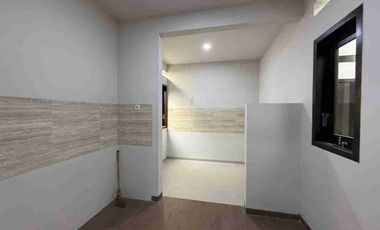 Rumah Mewah 2 Lt Gress Istimewa Dekat Fave Hotel Solo