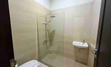 Rumah Mewah 2 Lt Gress Istimewa Dekat Fave Hotel Solo