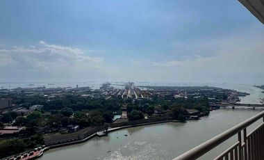 3 bedrooms 140sqm with Parking For Sale with Big Discount in Four Seasons Riviera Binondo Manila