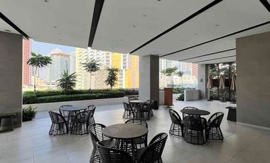 3 bedrooms 140sqm with Parking For Sale with Big Discount in Four Seasons Riviera Binondo Manila