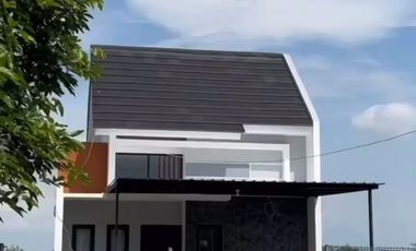 RUMAH BARU MINIMALIS MODERN FASILITAS LENGKAP SURYA JUMPUTREJO REGENCY