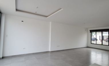 Casa Moderna de Estreno en Venta – Urbanización La Costanera | Ciudad Celeste