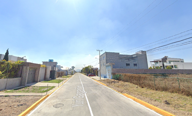 GRAN REMATE!!! Edificio de oficinas con enorme casa, alberca y jardín. Yuri Gagarin, Ojo de Agua, 55770 Ojo de Agua, Méx.