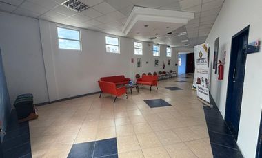 Propiedad institucional en renta | Espacio corporativo adaptable en Manta