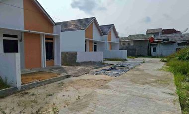 Rumah Baru  murah di Simpang Tiga tengah kota Pekanbaru