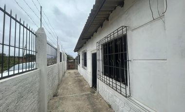 Casa con 400 m² de terreno, 3 recámaras en venta en Norte de Playas, en obra gris