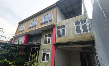 Rumah 2 Lantai Cocok Untuk Jadi Kantor / Workshop / Usaha Dekat Pinggir Jalan Raya Pondok Gede