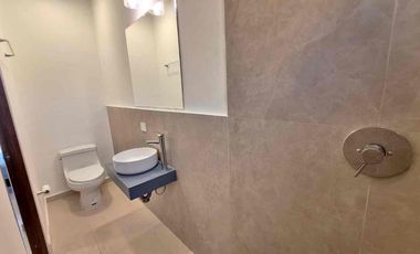 Renta de Hermoso Estudio Amueblado y Nuevo – con Patio en Cancún SM 50