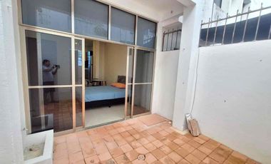 Renta de Hermoso Estudio Amueblado y Nuevo – con Patio en Cancún SM 50