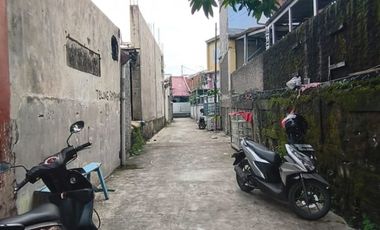 Jual Cepat Rumah 2 Lantai Dekat Jalan Raya Pondok Gede Cocok jadi Kantor / Workshop