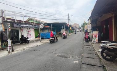 Jual Cepat Rumah 2 Lantai Dekat Jalan Raya Pondok Gede Cocok jadi Kantor / Workshop