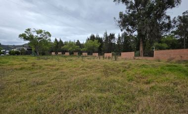 TERRENO COMERCIAL EN VENTA | 7.400 m² | FRENTE A AUTOPISTA CUENCA – AZOGUES